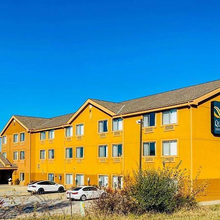 Quality Inn & Suites Bethany Exteriör bild
