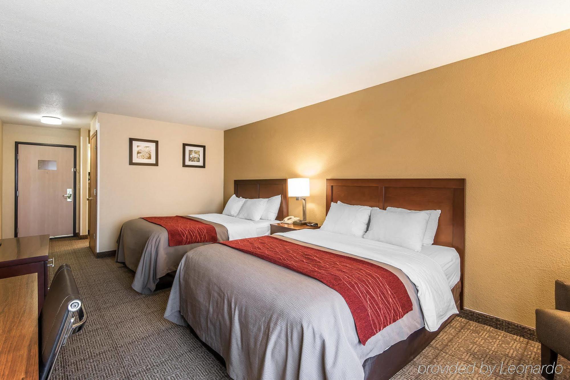 Quality Inn & Suites Bethany Exteriör bild