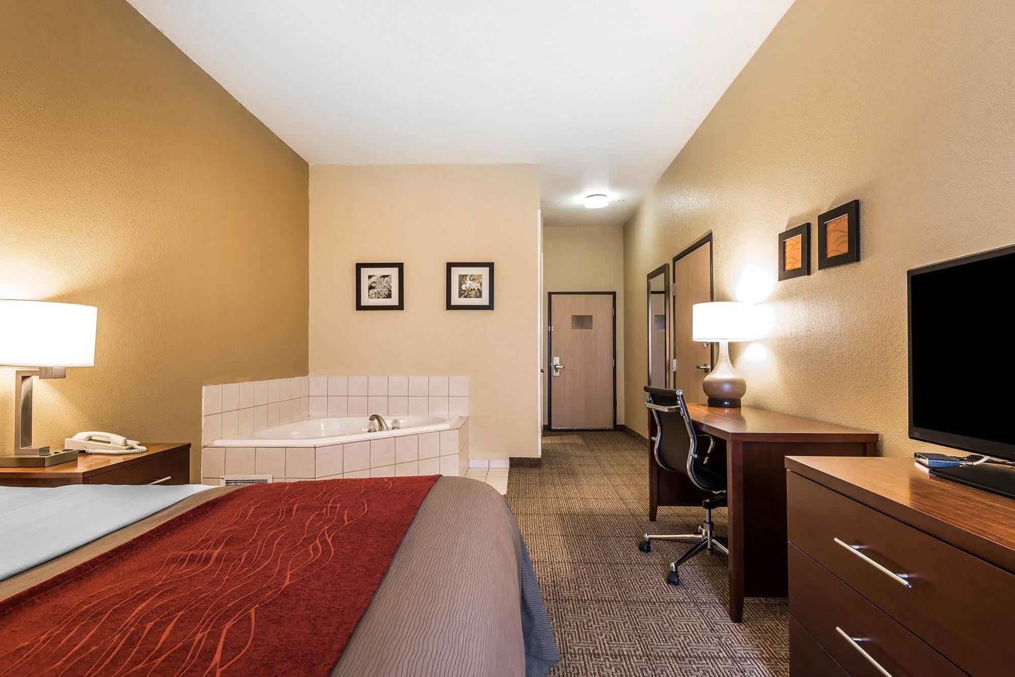 Quality Inn & Suites Bethany Exteriör bild